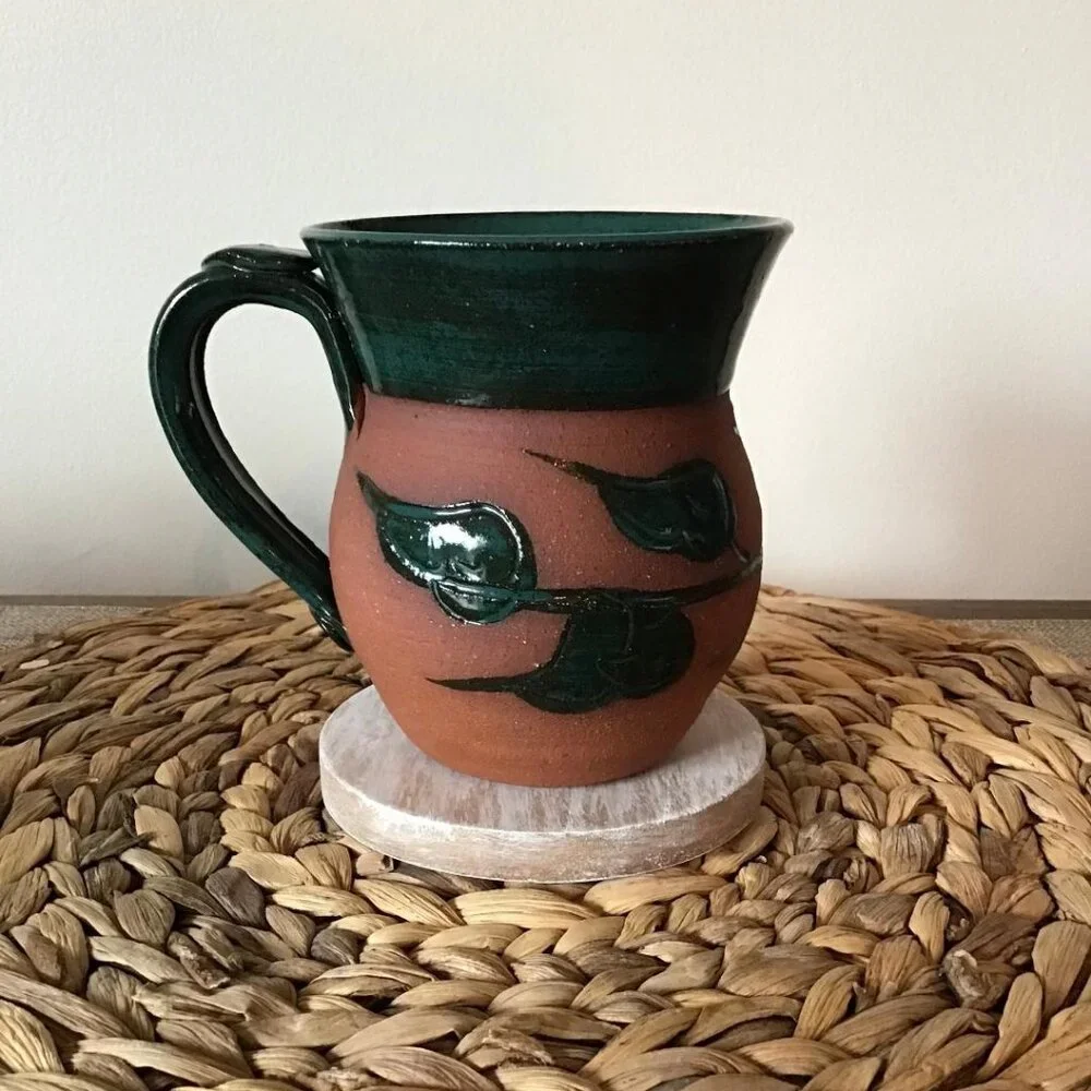 Vtg TG Coffee Mug Terra Cotta Green Glaze Leaf 12 fl oz. Farmhouse Cottagecore‎